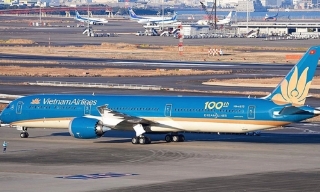 Máy bay lớn nhất Việt Nam hạ cánh tại Long Thành hôm nay